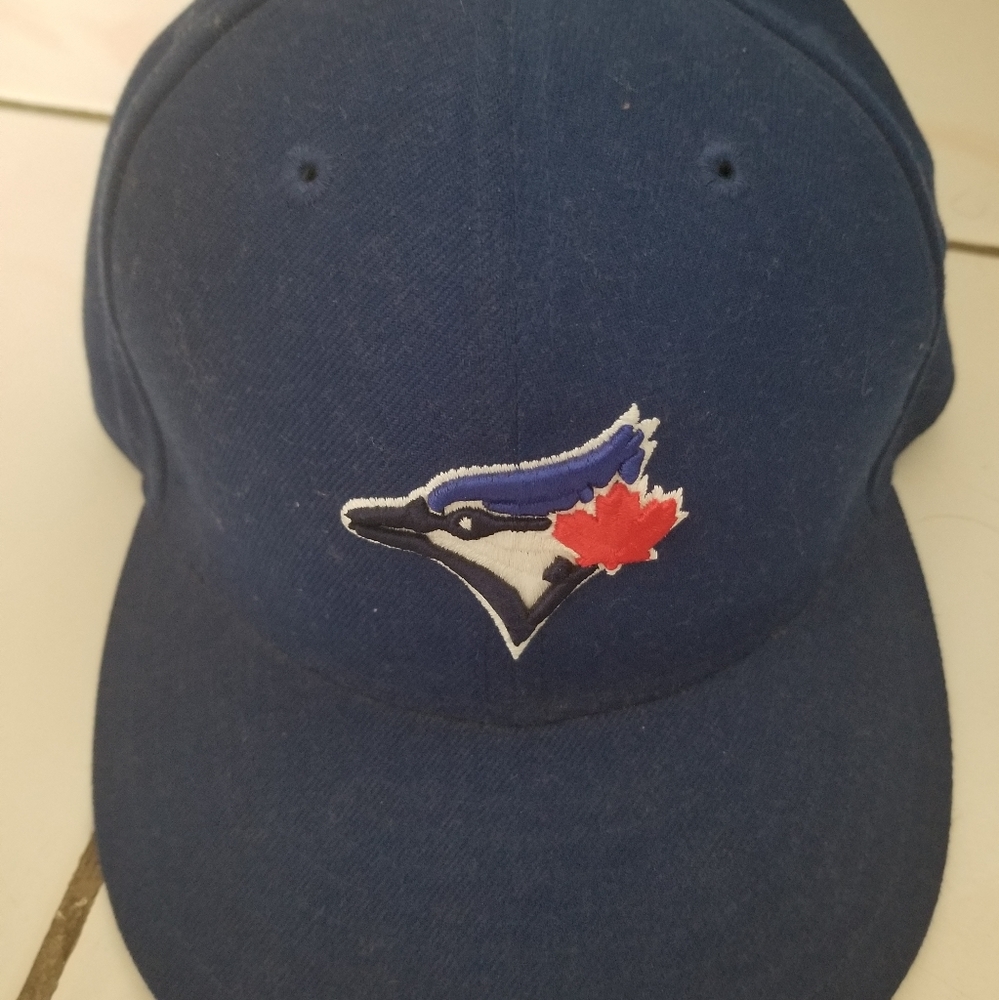 Size 6 5/8 Blue Jays fitted hat